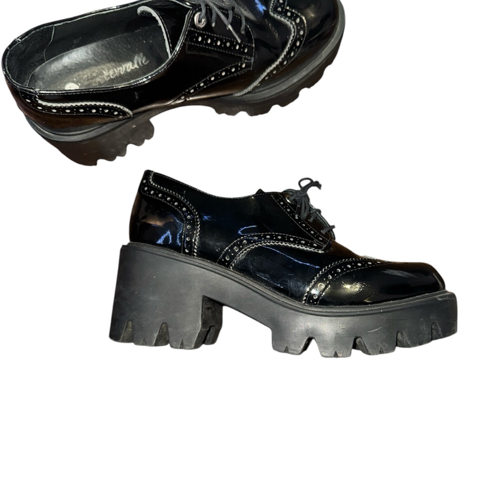 L'intervalle Black Chunky Platform Oxfords
